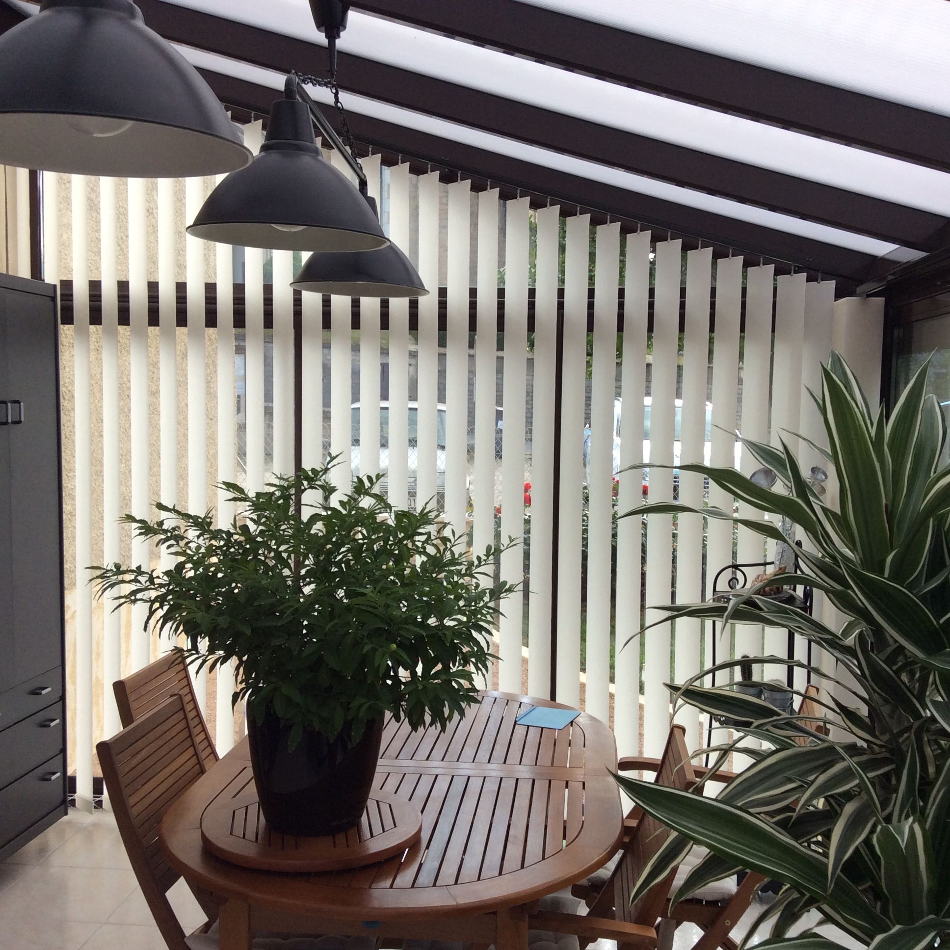 realisation-lef-creches-sur-saone-store-vertical-1490x1180